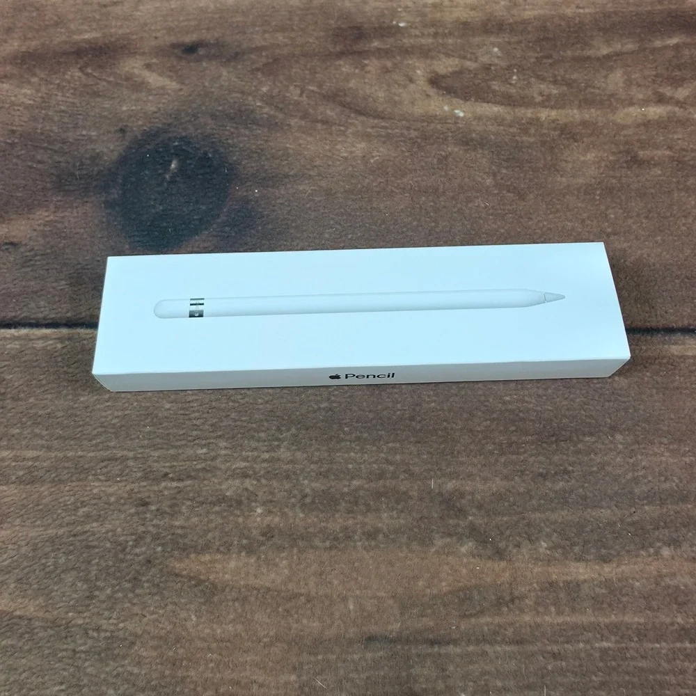 Apple Pencil Box Only 1st Gen White Good Condition With Adapter and Extra Tip